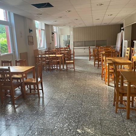Tifani Szallo Hotel Balatonlelle Kültér fotó